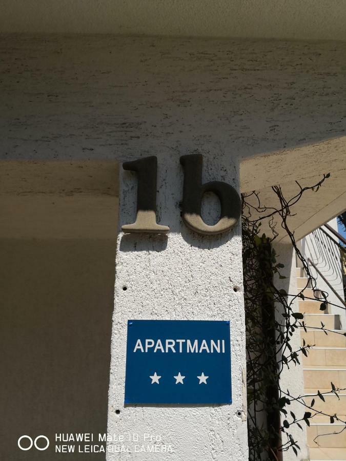 Apartmans Luce E Stella Malinska Eksteriør bilde